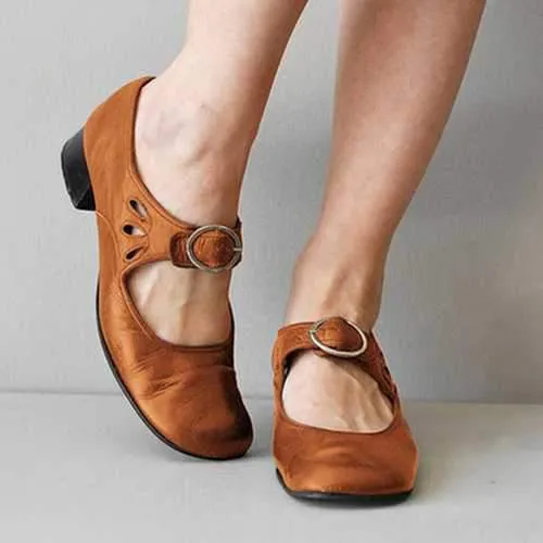 Buckle Chunky Heel Retro Pumps