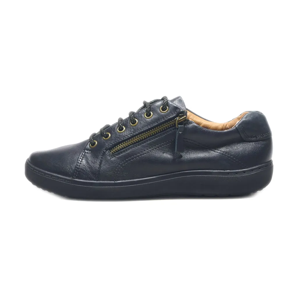 Clarks Low-Top Sneakers Leather Black Colour For Men