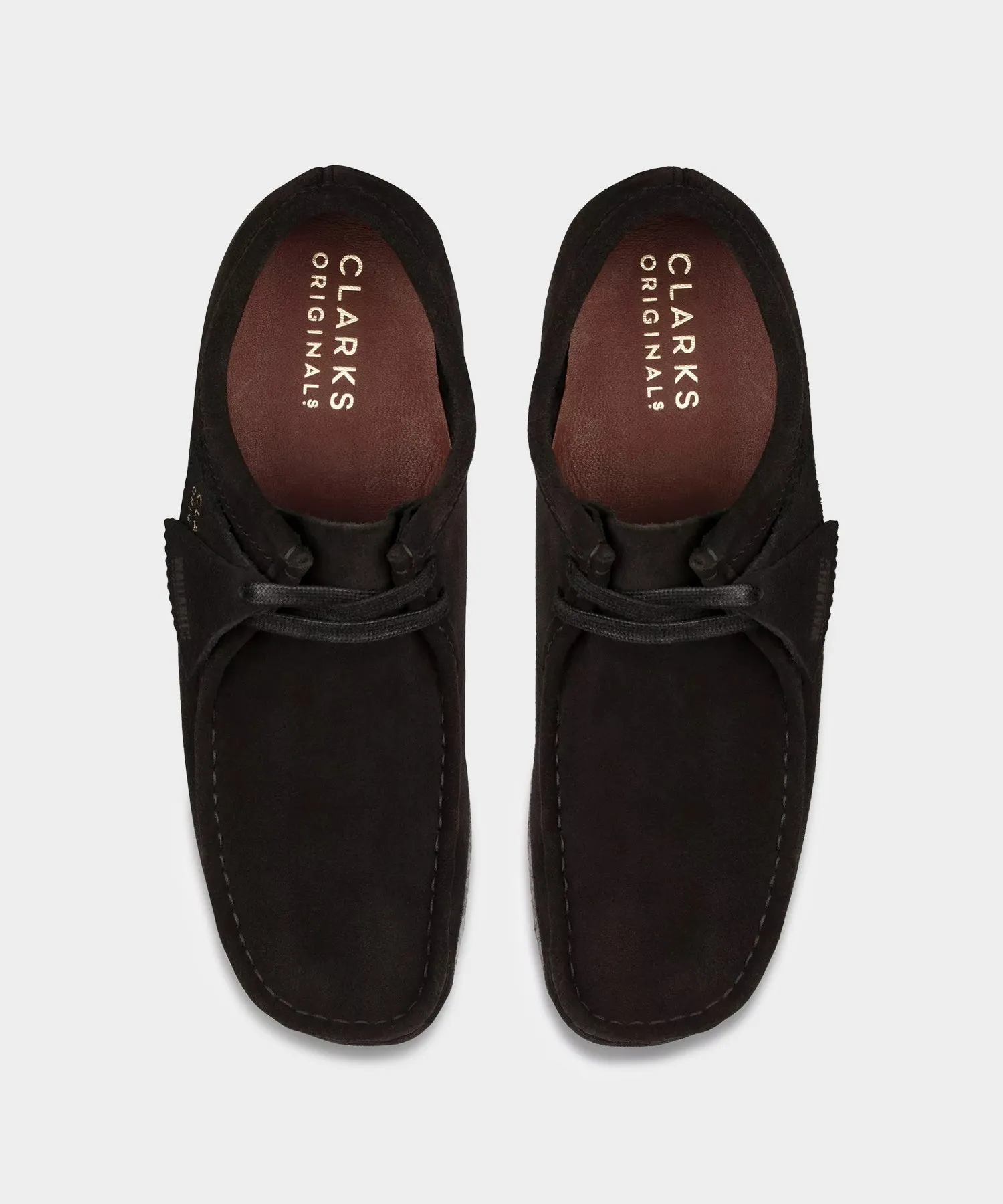 Clarks Wallabee Low in Black Suede