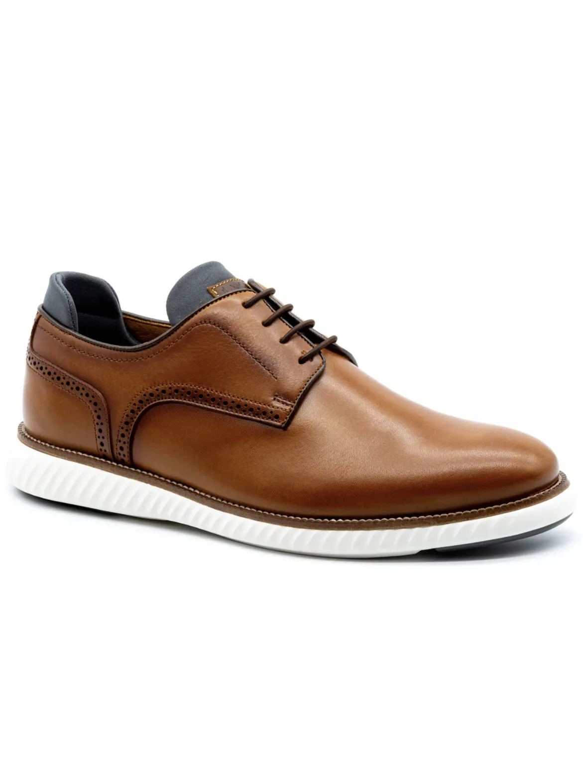 Countryaire Saddle Leather Plain Toe Sport Lace-Up in Whiskey