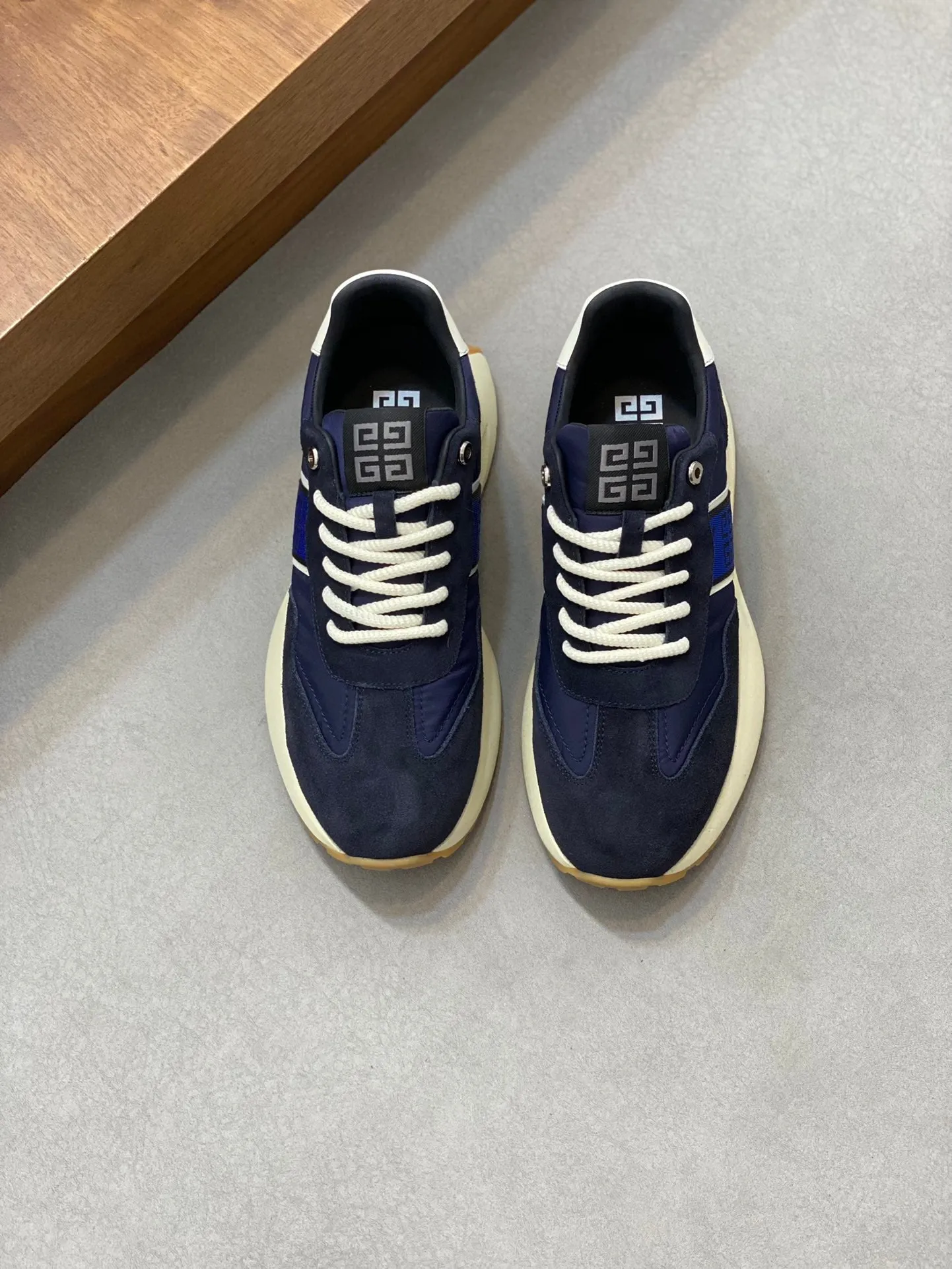 GVC Blue Runner Sneakers-024