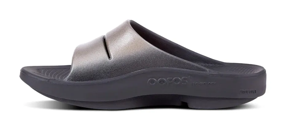 Oofos | OOahh Luxe Slide | Women's | Black/Latte