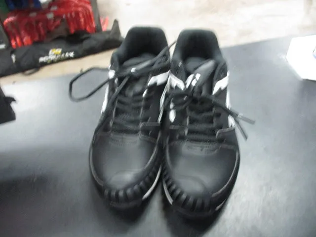 Used Ringor Flite Turf Cleats Size 9.5 - Like New Condition