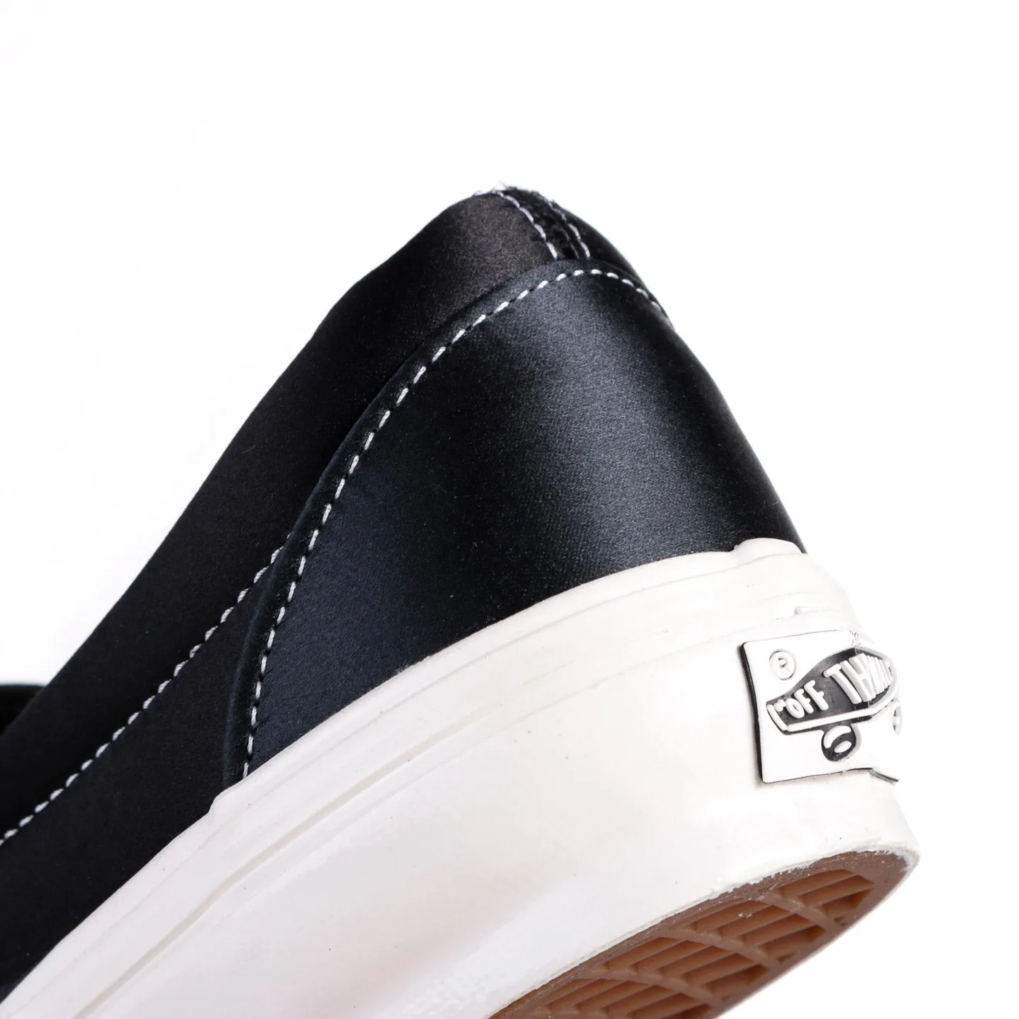 VANS PREMIUM CLASSICS SLIP-ON REISSUE 98 LX BLACK SATIN