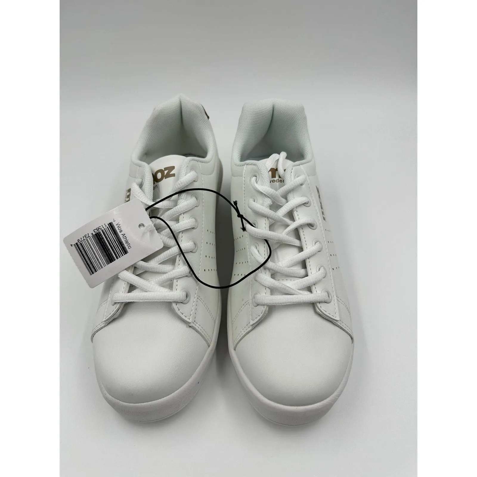 Women's Size 9, All White Low Top MOZ Fashion Sneakers